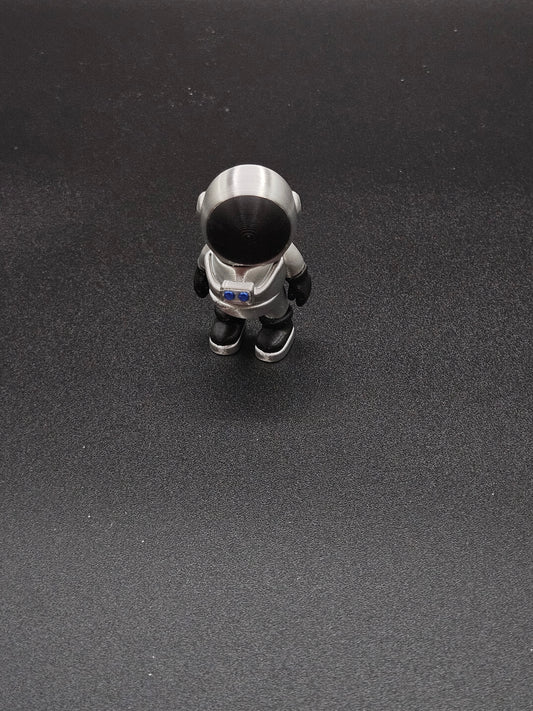 ASTRONAUT MINI CREATURE